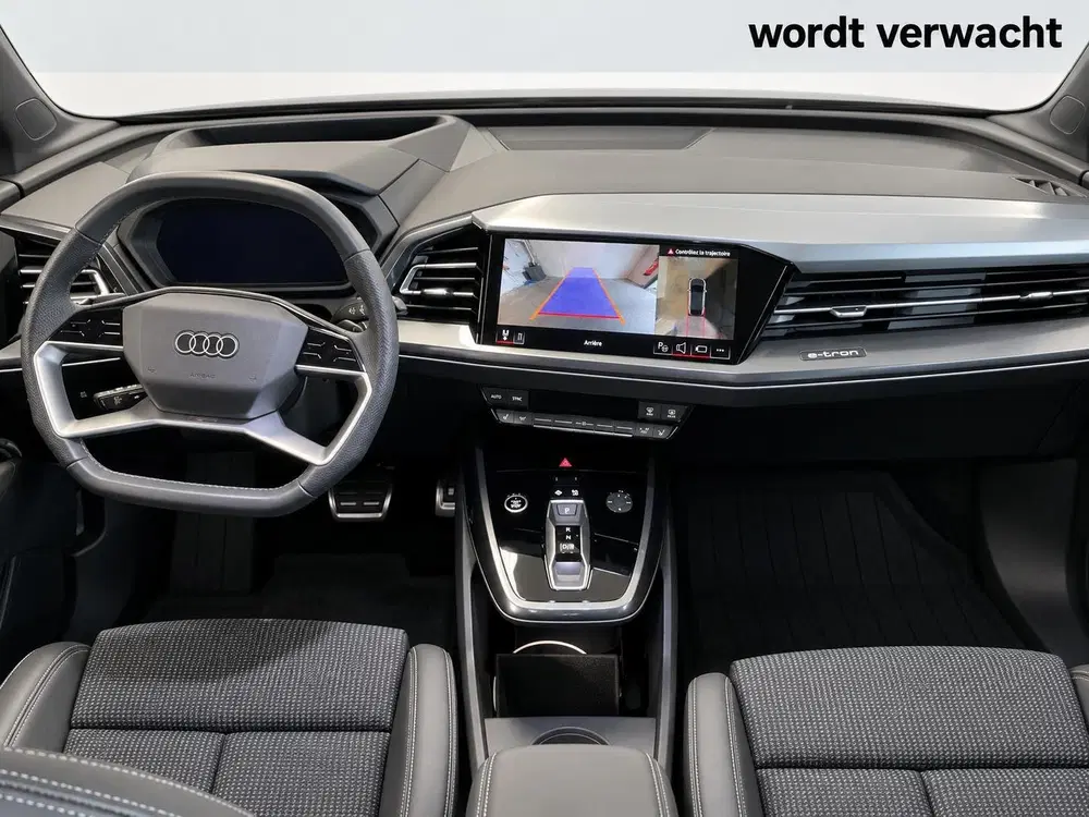 Audi Q4 e-tron 45 S Edition 82 kWh uit 2024, foto 2