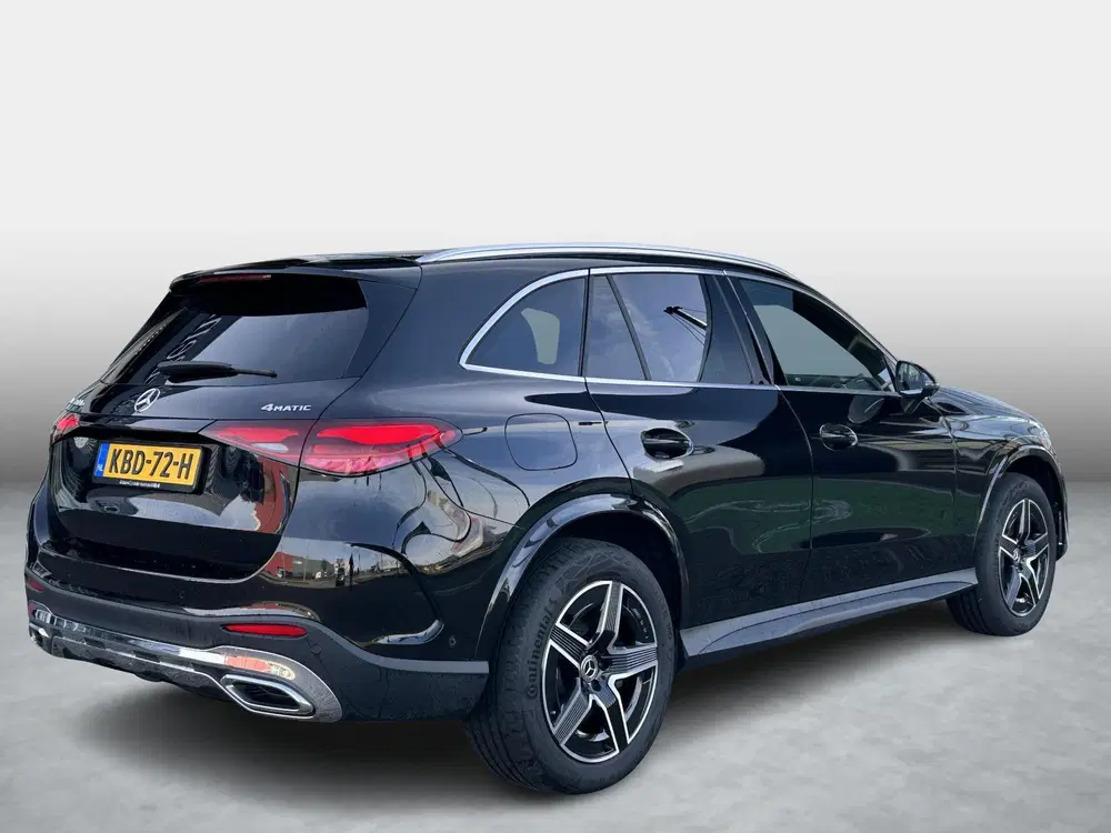 Mercedes-Benz GLC 300e 4MATIC AMG Line uit 2024, foto 2