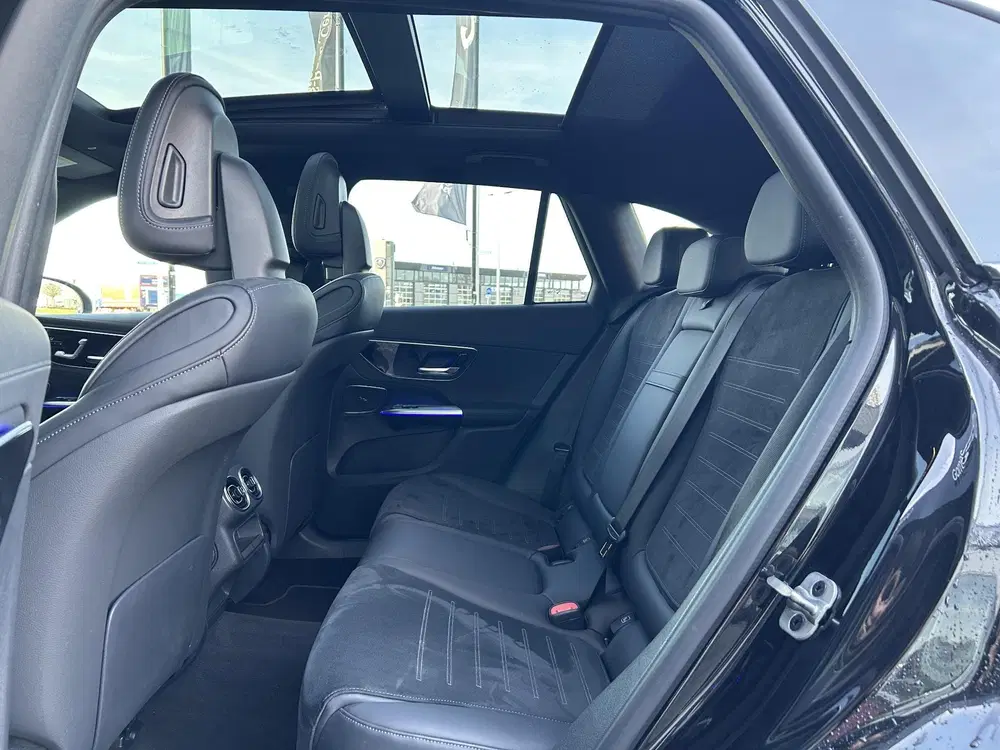 Mercedes-Benz GLC 300e 4MATIC AMG Line uit 2024, foto 8