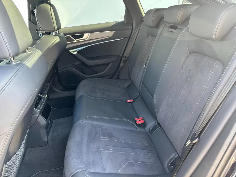 Audi A6 45 TFSI S-Line Pano uit 2024, foto 11