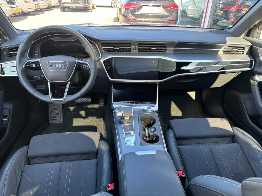 Audi A6 45 TFSI S-Line Pano uit 2024, foto 14