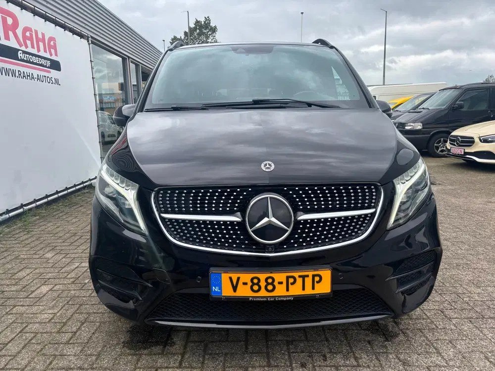 Mercedes-Benz V-Klasse 300d Extra Lang DC Avantgarde Edition uit 2022, foto 2