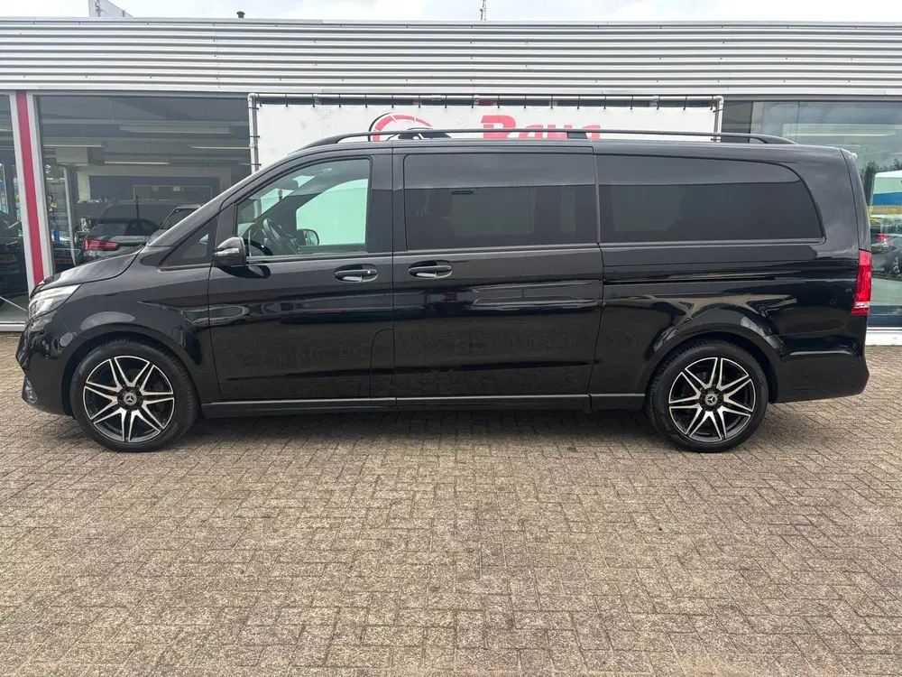 Mercedes-Benz V-Klasse 300d Extra Lang DC Avantgarde Edition uit 2022, foto 4