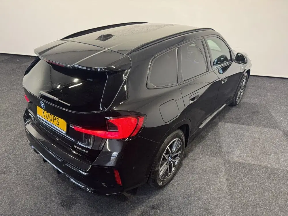 BMW iX1 M Sport Premium Pro uit 2025, foto 10