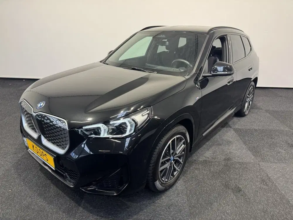 BMW iX1 M Sport Premium Pro uit 2025, foto 6