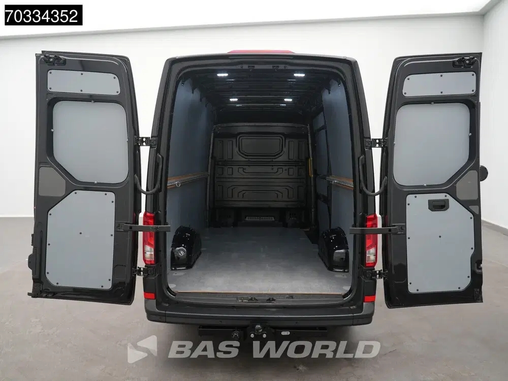 Volkswagen Crafter 140pk Automaat L3H3 Airco Navi Carplay Cr uit 2024, foto 9