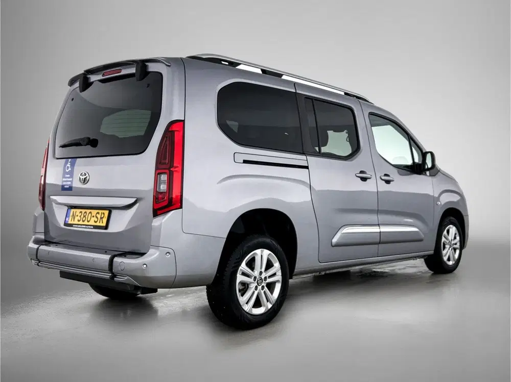 Toyota Proace City 1.2 Turbo Active Long Direct leverb uit 2021, foto 4
