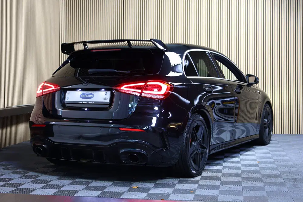 Mercedes-Benz A-Klasse AMG 35 4MATIC PANO NAVI CAMERA VIRTUA uit 2019, foto 3