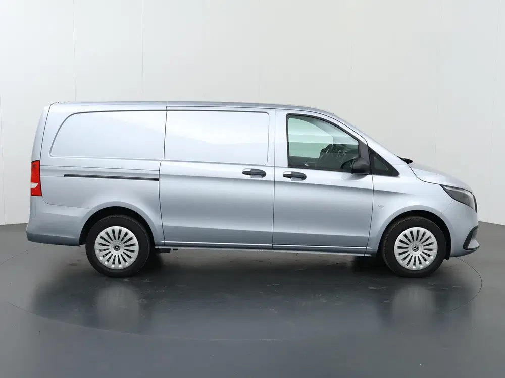 Mercedes-Benz Vito 114 CDI uit 2024, foto 6
