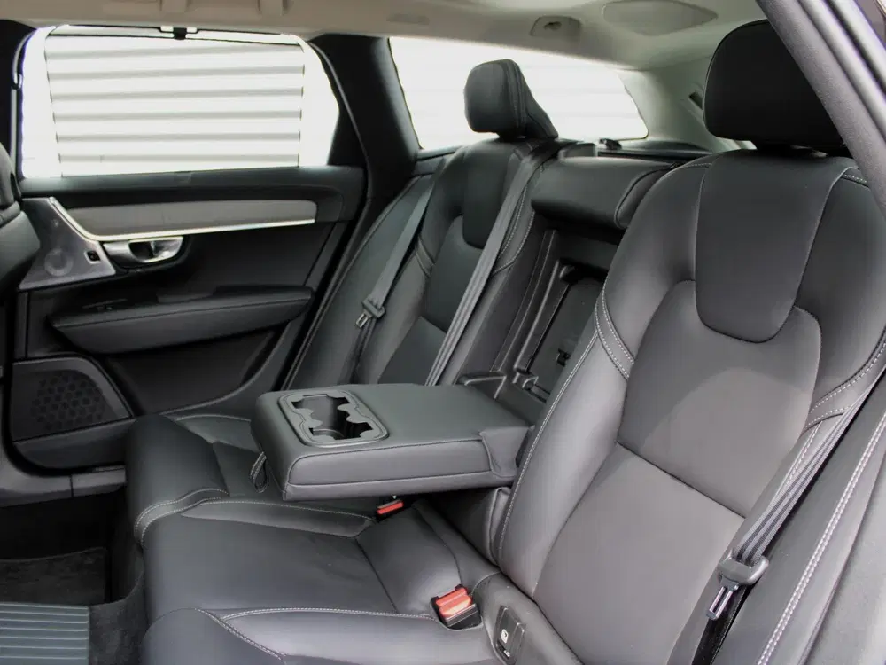 Volvo V90 2.0 T8 Plug-in hybrid AWD Ultra Dark Autom uit 2025, foto 10