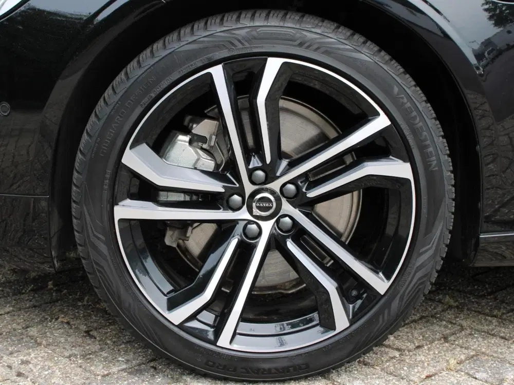 Volvo V90 2.0 T8 Plug-in hybrid AWD Ultra Dark Autom uit 2025, foto 6