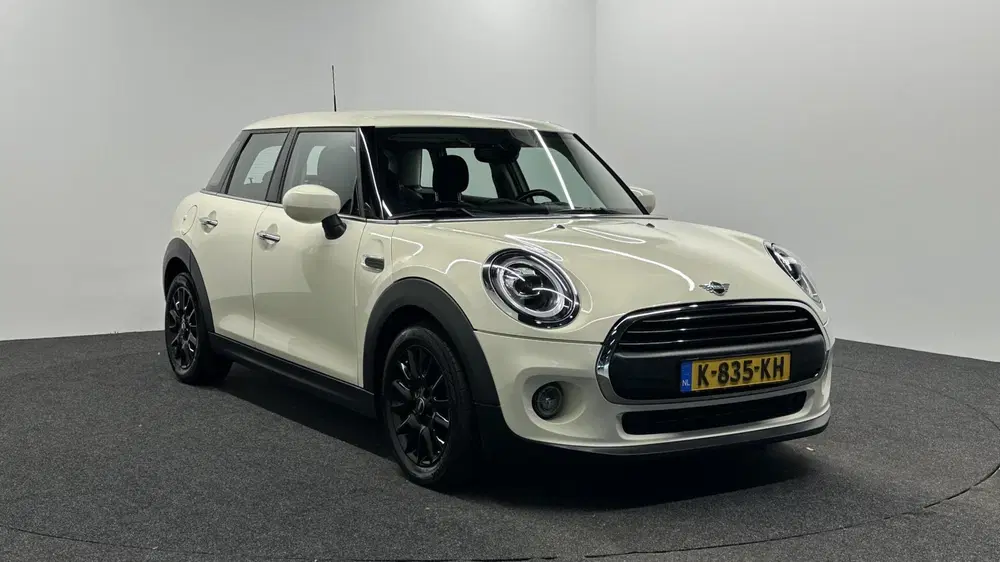 Mini Cooper 1.5 Cooper Business Edition NAVI LM CARPLA uit 2021, foto 3