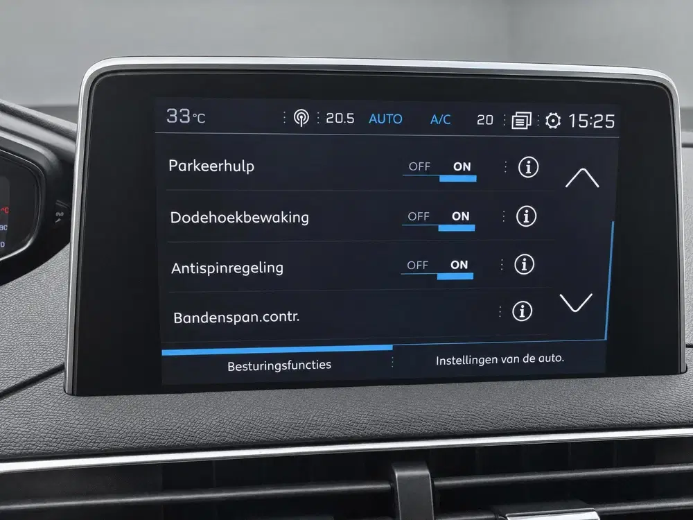 Peugeot 3008 1.2 PureTech GT Line NAVI uit 2019, foto 12