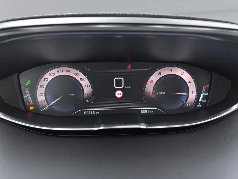 Peugeot 3008 1.2 PureTech GT Line NAVI uit 2019, foto 15