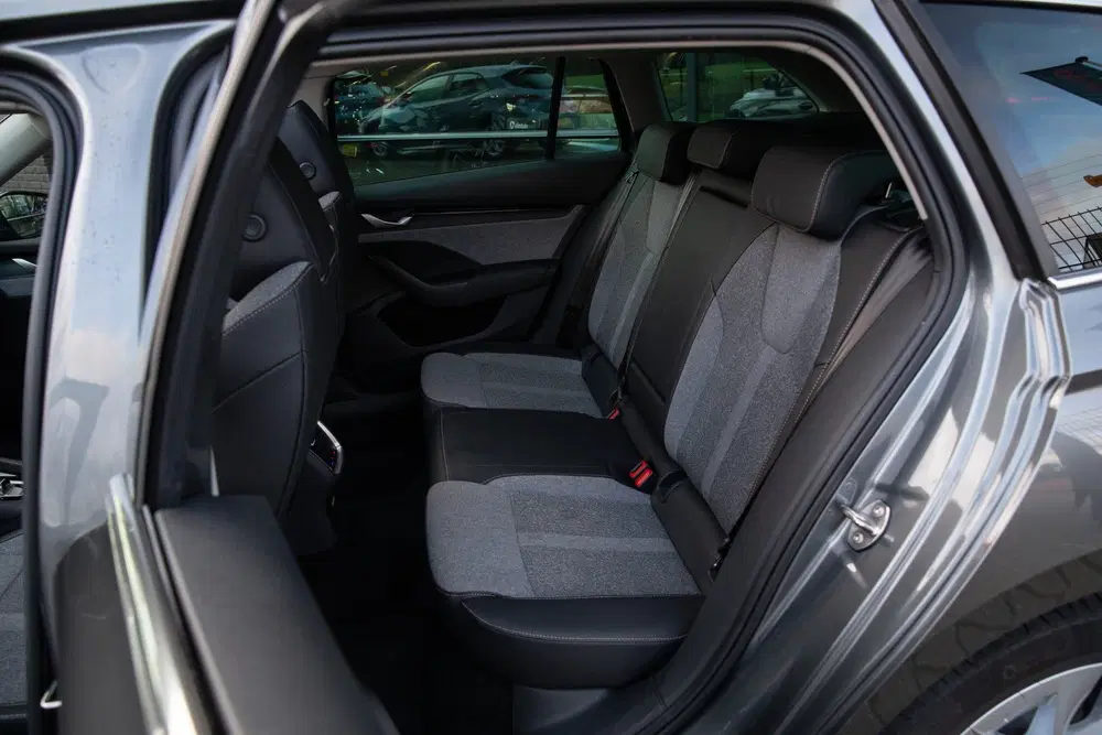 Skoda Octavia 1.5 TSI MHEV Business Edition uit 2025, foto 10
