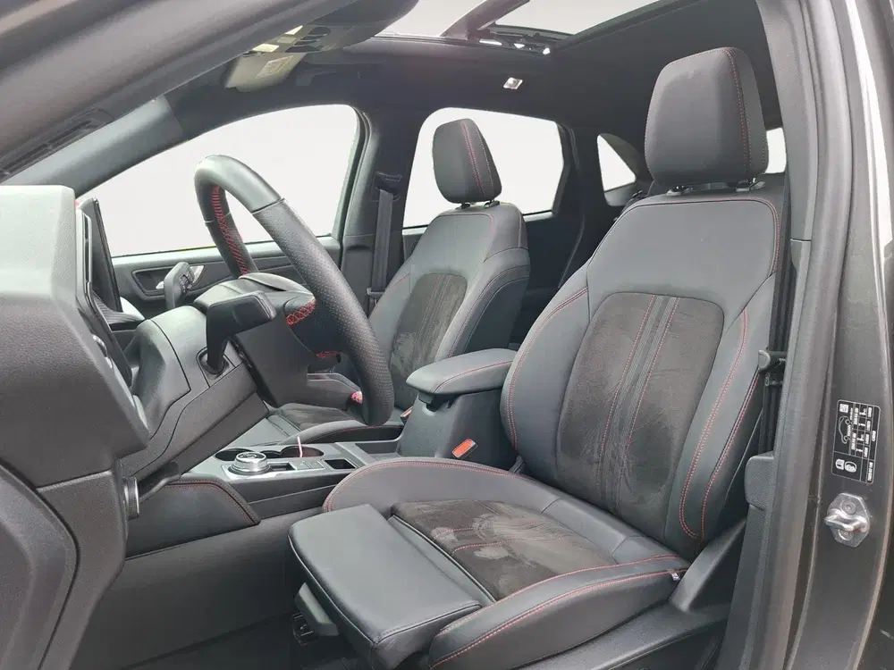 Ford Kuga 2.5 PHEV ST-Line X uit 2025, foto 10