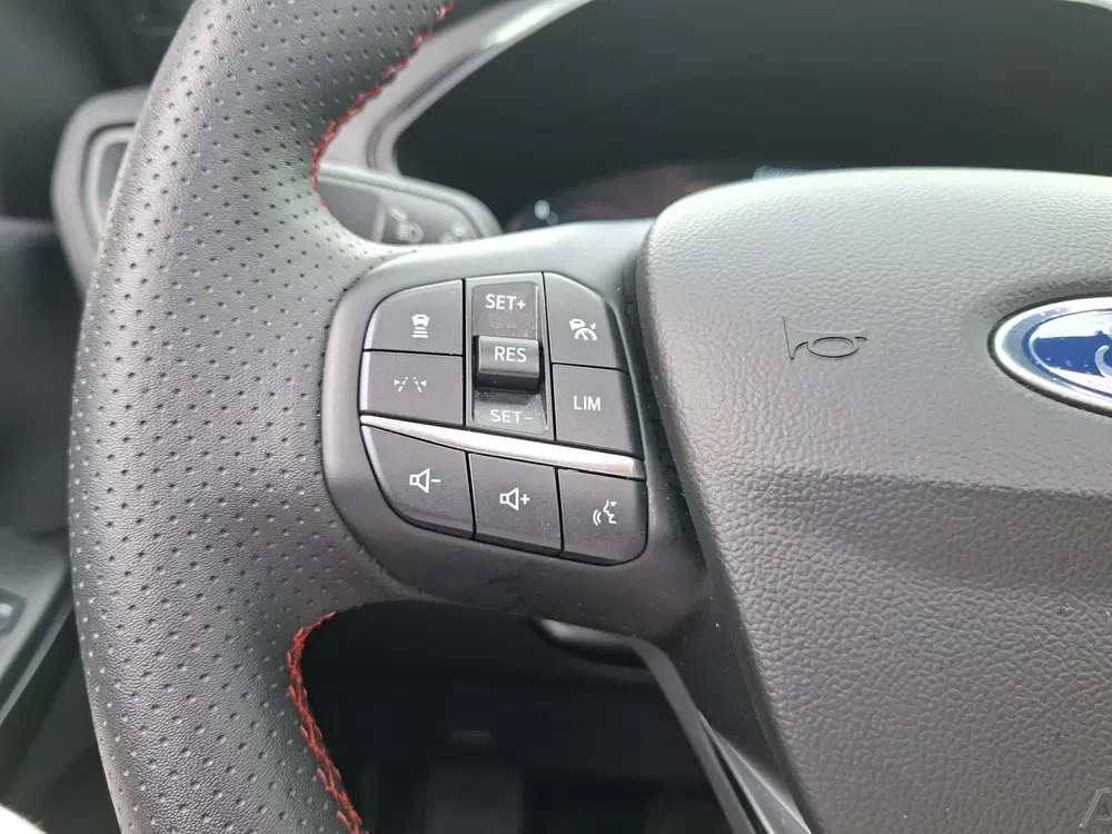 Ford Kuga 2.5 PHEV ST-Line X uit 2025, foto 14