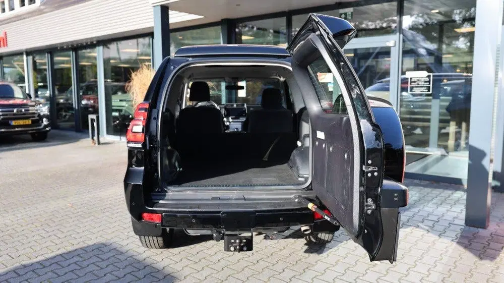Toyota Land Cruiser 2.8 D-4D 3DRS CHALLENGER A uit 2024, foto 5
