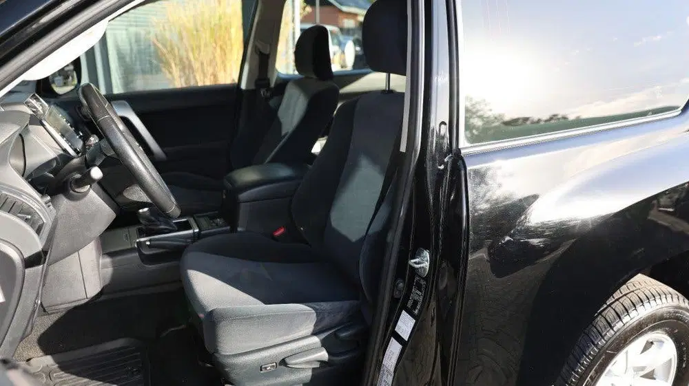 Toyota Land Cruiser 2.8 D-4D 3DRS CHALLENGER A uit 2024, foto 7