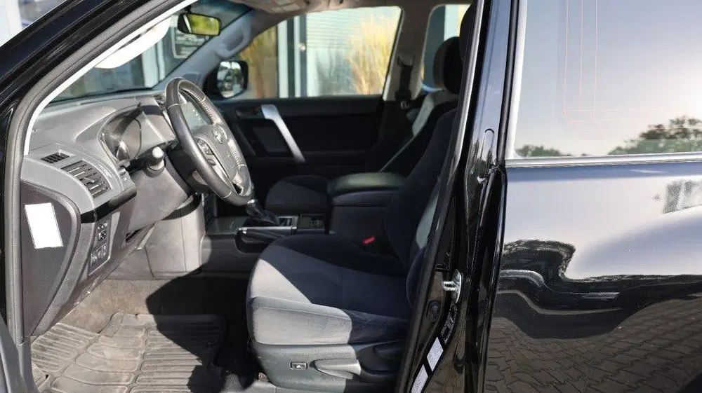 Toyota Land Cruiser 2.8 D-4D 3DRS CHALLENGER A uit 2024, foto 8