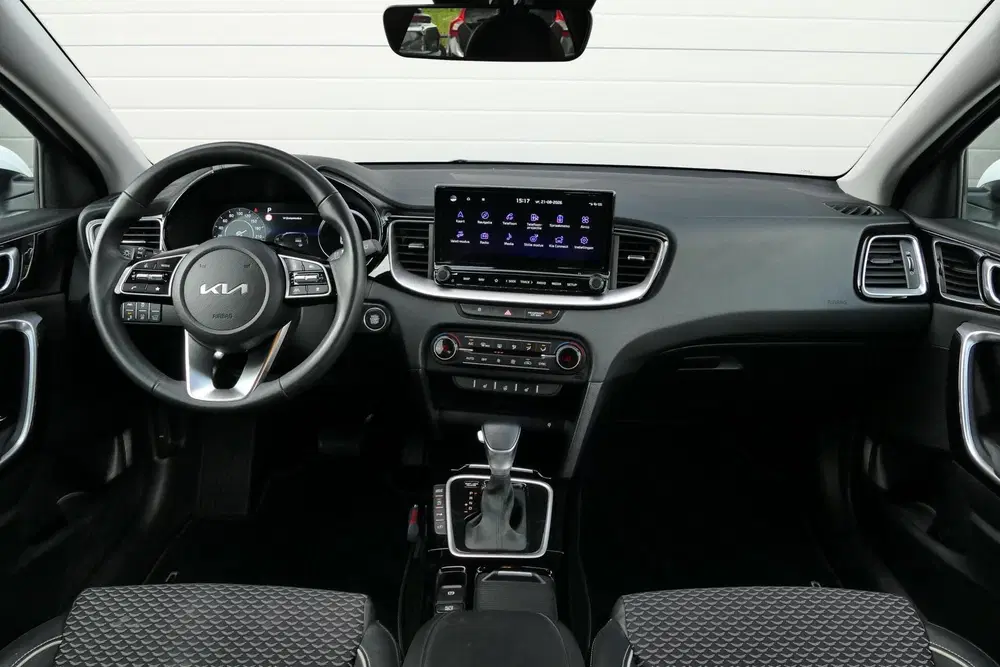 Kia Ceed 1.0 T-GDi MHEV DynamicPlusLine uit 2023, foto 3