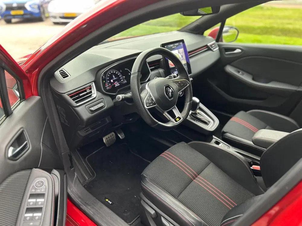 Renault Clio 1.3 TCe R.S. Line 1e EIG uit 2020, foto 5