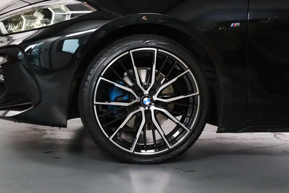 BMW 1-serie 118d High Executive M-sport HUD uit 2020, foto 11