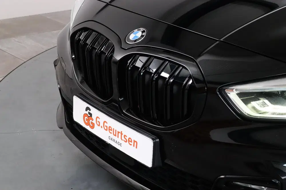 BMW 1-serie 118d High Executive M-sport HUD uit 2020, foto 9