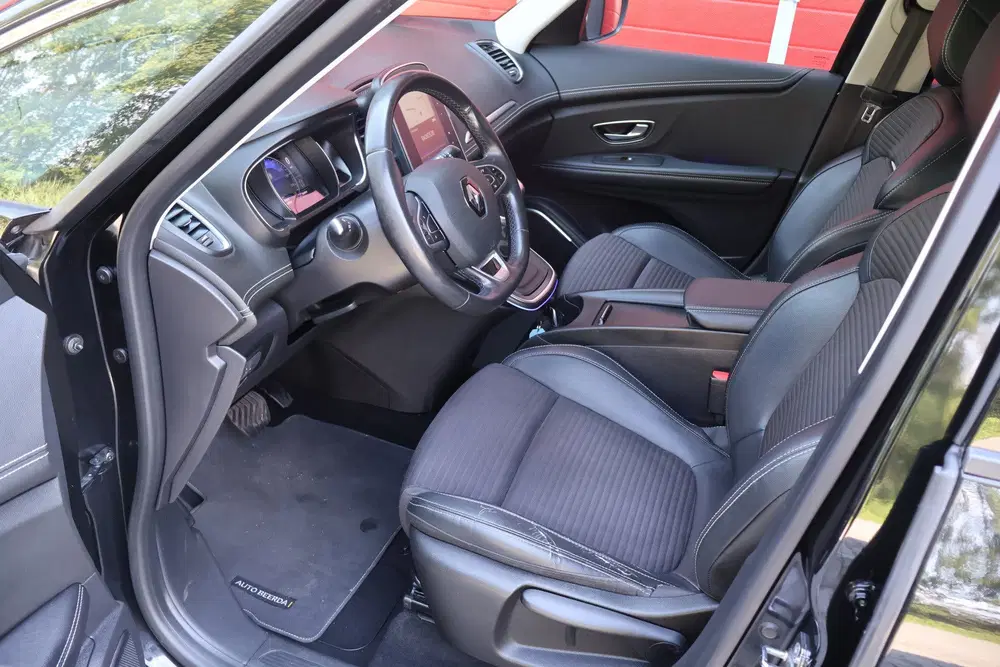 Renault Grand Scenic Grand Scénic 1.3 TCe Bose uit 2019, foto 6