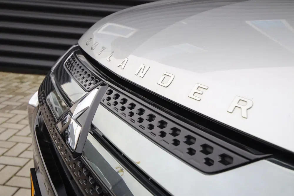 Mitsubishi Outlander 2.4 PHEV Instyle Opendak uit 2021, foto 15