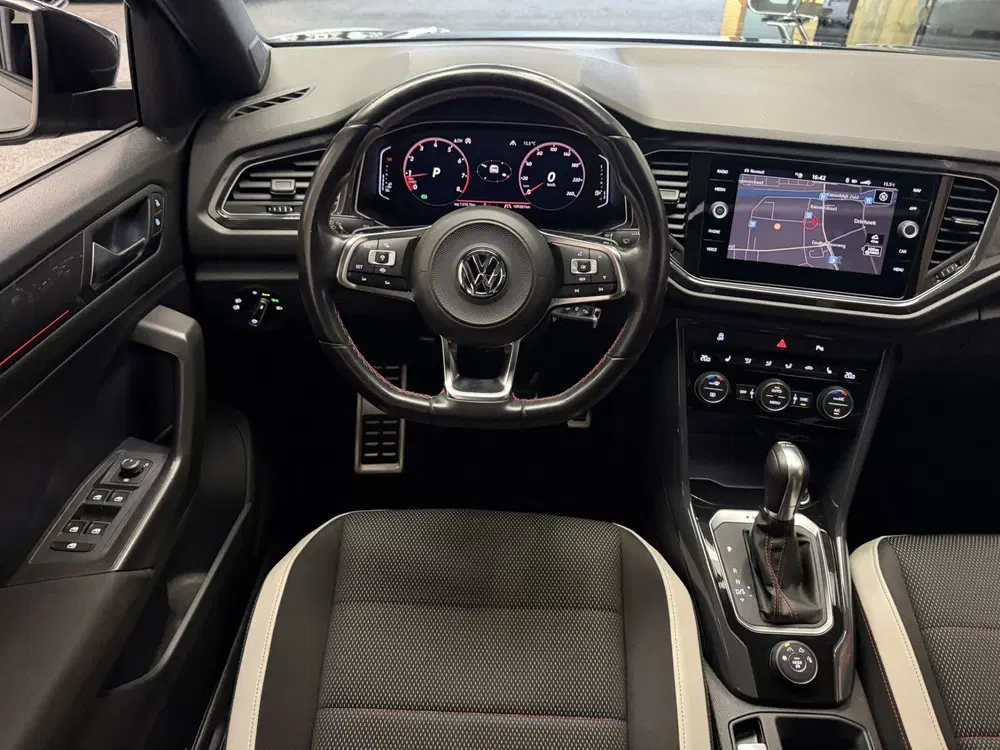 Volkswagen T-Roc 2.0 TSI 4MOTION SPORT BUSINESS R NAVIGATIE uit 2019, foto 12