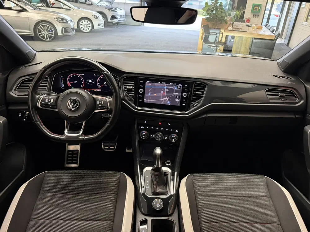 Volkswagen T-Roc 2.0 TSI 4MOTION SPORT BUSINESS R NAVIGATIE uit 2019, foto 13