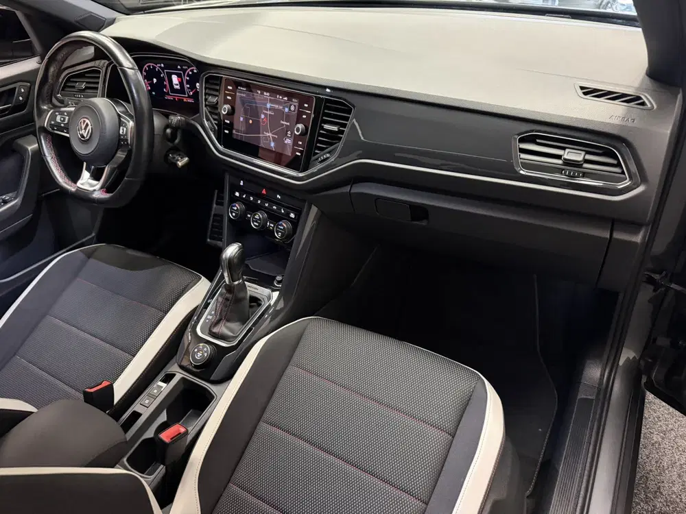 Volkswagen T-Roc 2.0 TSI 4MOTION SPORT BUSINESS R NAVIGATIE uit 2019, foto 14