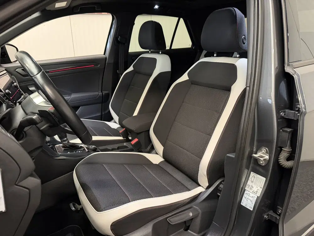 Volkswagen T-Roc 2.0 TSI 4MOTION SPORT BUSINESS R NAVIGATIE uit 2019, foto 15