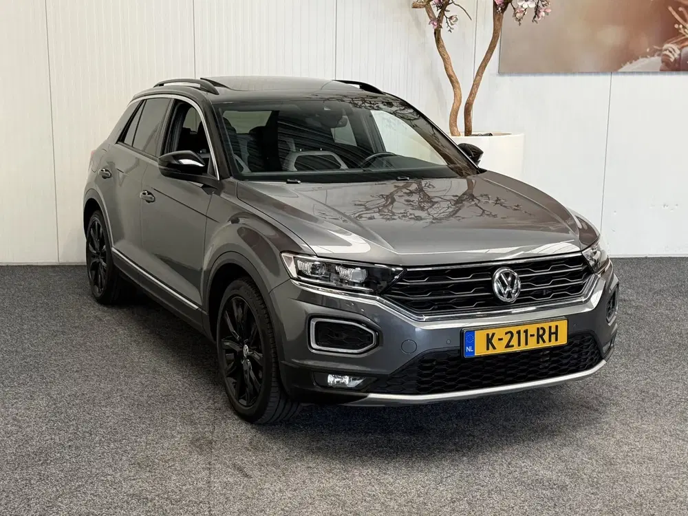 Volkswagen T-Roc 2.0 TSI 4MOTION SPORT BUSINESS R NAVIGATIE uit 2019, foto 2