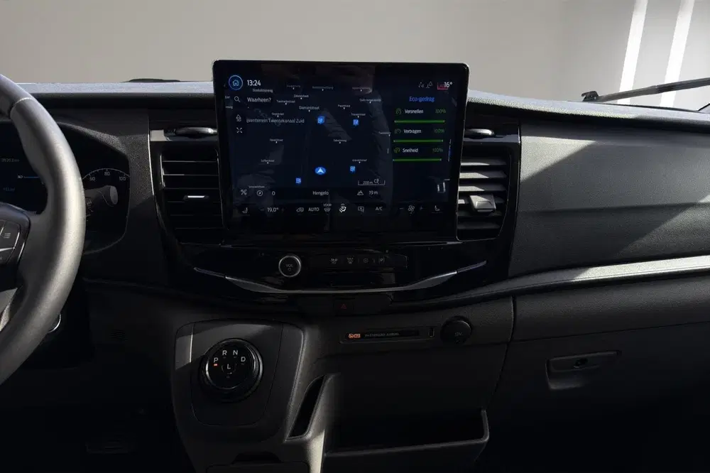 Ford Transit 350 L3H2 Trend 68 kWh uit 2024, foto 10