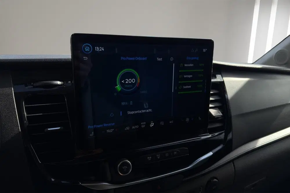 Ford Transit 350 L3H2 Trend 68 kWh uit 2024, foto 13