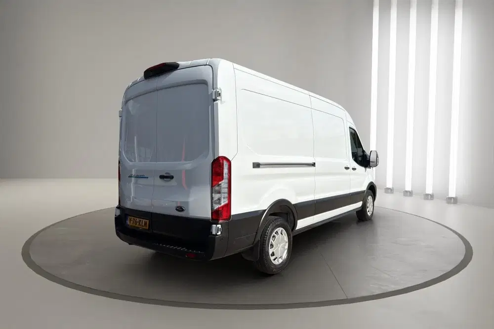 Ford Transit 350 L3H2 Trend 68 kWh uit 2024, foto 4