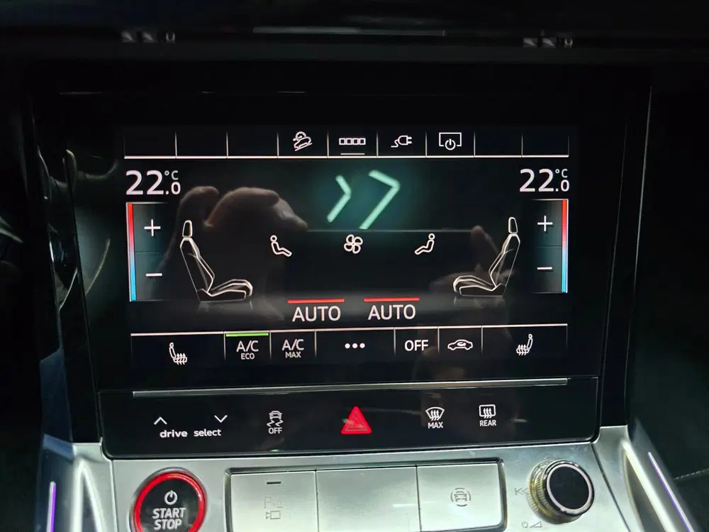 Audi e-tron S quattro 503PK S edition 95 kWh Pano uit 2023, foto 13
