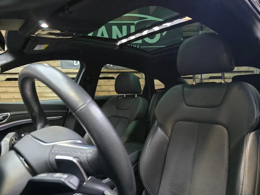 Audi e-tron S quattro 503PK S edition 95 kWh Pano uit 2023, foto 6