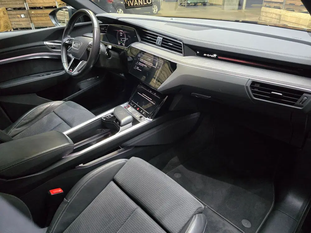 Audi e-tron S quattro 503PK S edition 95 kWh Pano uit 2023, foto 8