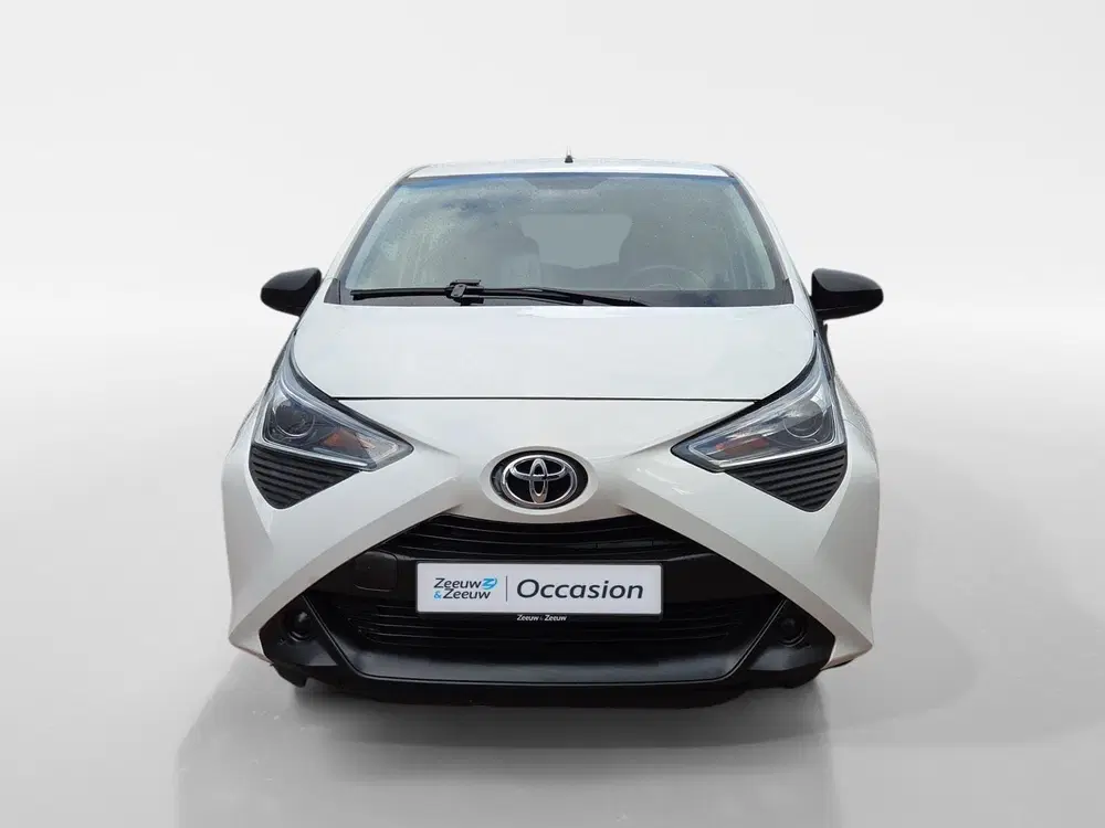Toyota Aygo 1.0 VVT-i x-fun uit 2020, foto 2
