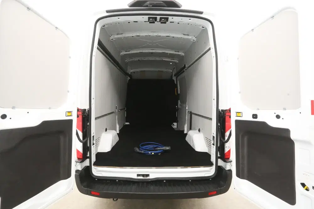 Ford Transit 68 kWh L3H3 uit 2023, foto 3
