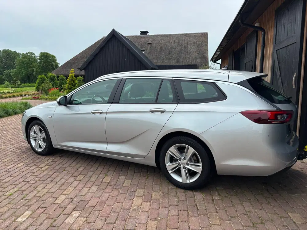 Opel Insignia 1.5 Turbo Business Executive uit 2020, foto 7