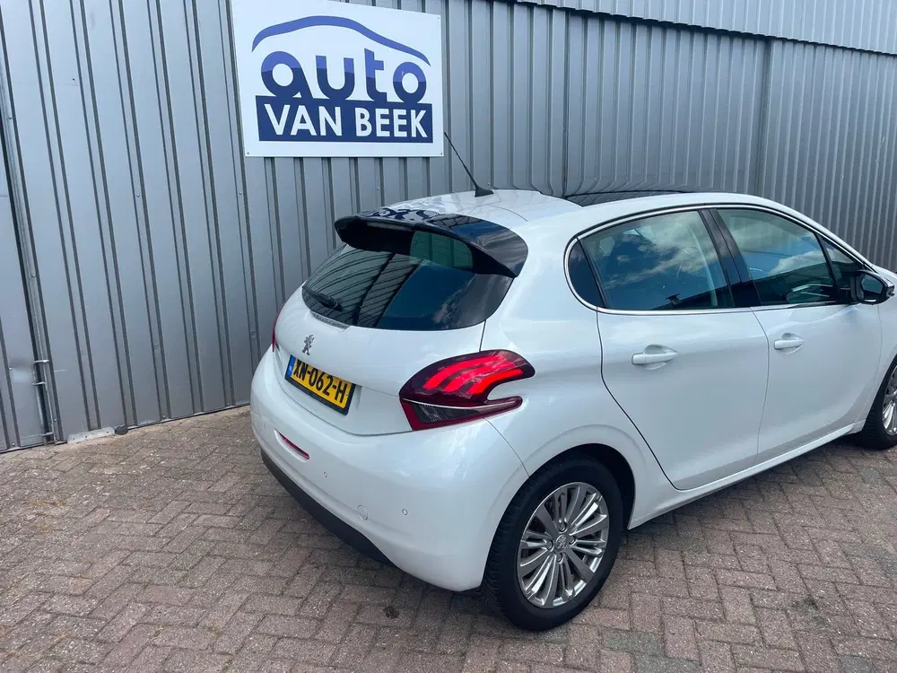 Peugeot 208 1.5 BlueHDi Blue Lease Allure uit 2019, foto 4