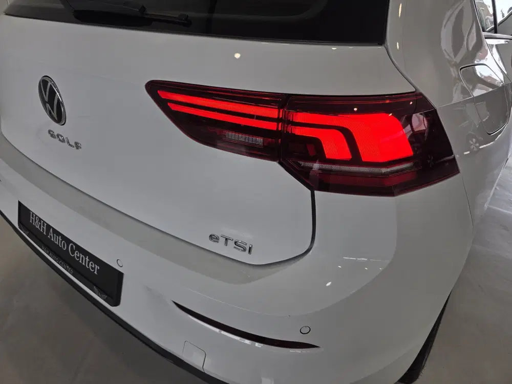 Volkswagen Golf 1.5 eTSI Life Edition uit 2024, foto 8