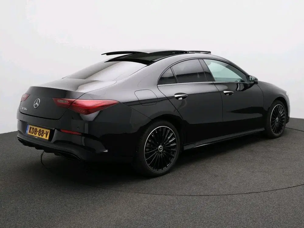 Mercedes-Benz CLA 250 e Business Solution AMG uit 2026, foto 2