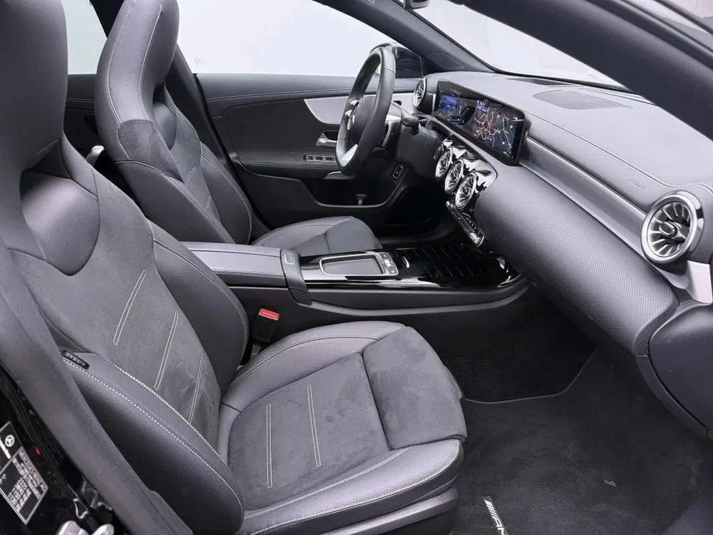 Mercedes-Benz CLA 250 e Business Solution AMG uit 2026, foto 9
