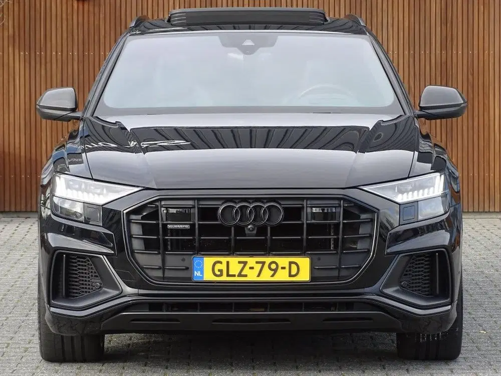 Audi Q8 55 TFSI e 381PK Quattro S line uit 2021, foto 11