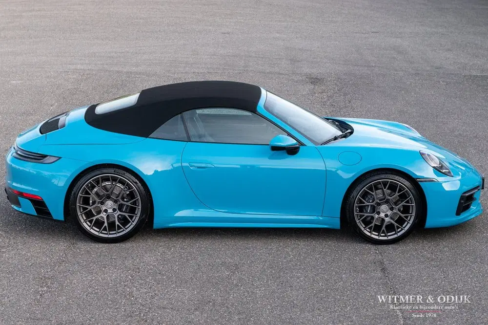 Porsche 911 3.0 Carrera Miami Blue (bj 2020) uit 2020, foto 3